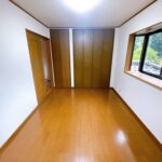 LINE_ALBUM_【中郷1580万円】①冷蔵庫② ダイニングテーブルと椅子③ 食器棚④ ガステーブ_250713_4